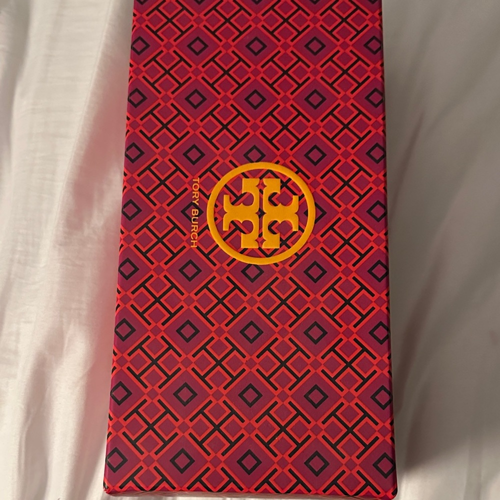 Tory Burch gold and brown sandals size 8. Brand new. Never been worn !